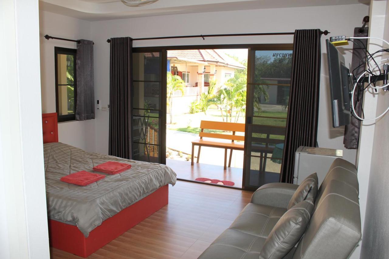 Naluemon Village Fh 1 Rayong Ngoại thất bức ảnh